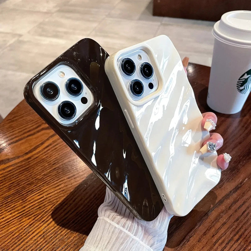 Luxury 3D Wavy Pattern Case