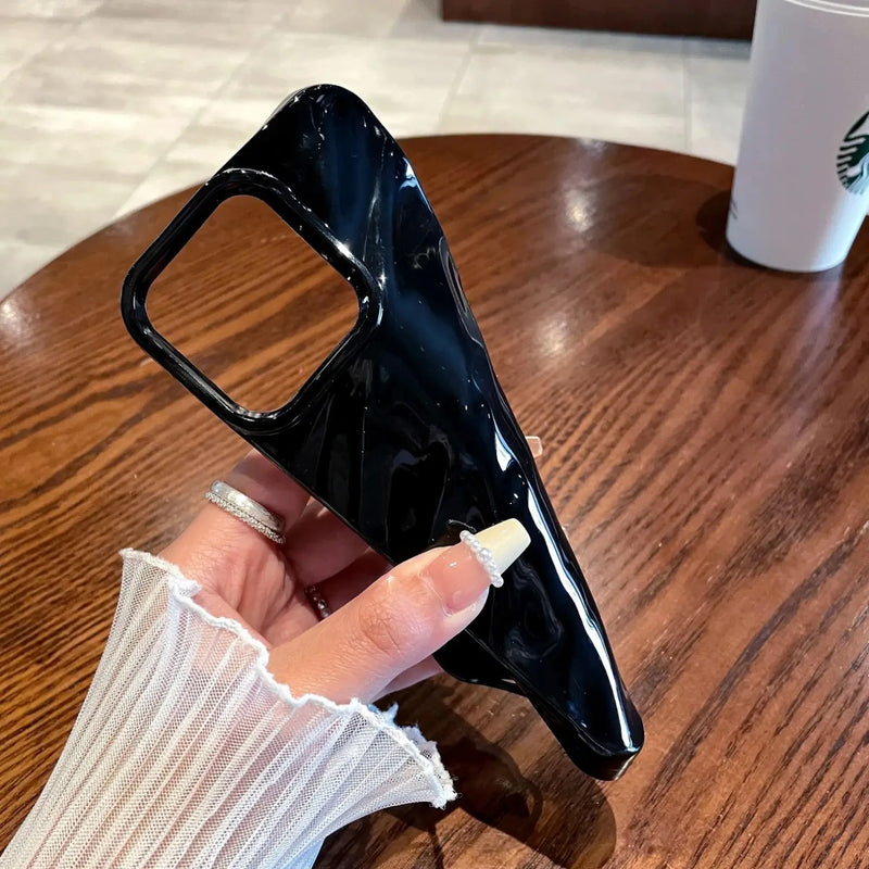 Luxury 3D Wavy Pattern Case