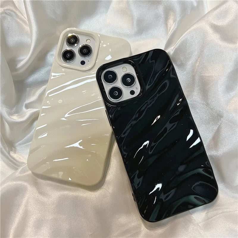 Luxury 3D Wavy Pattern Case